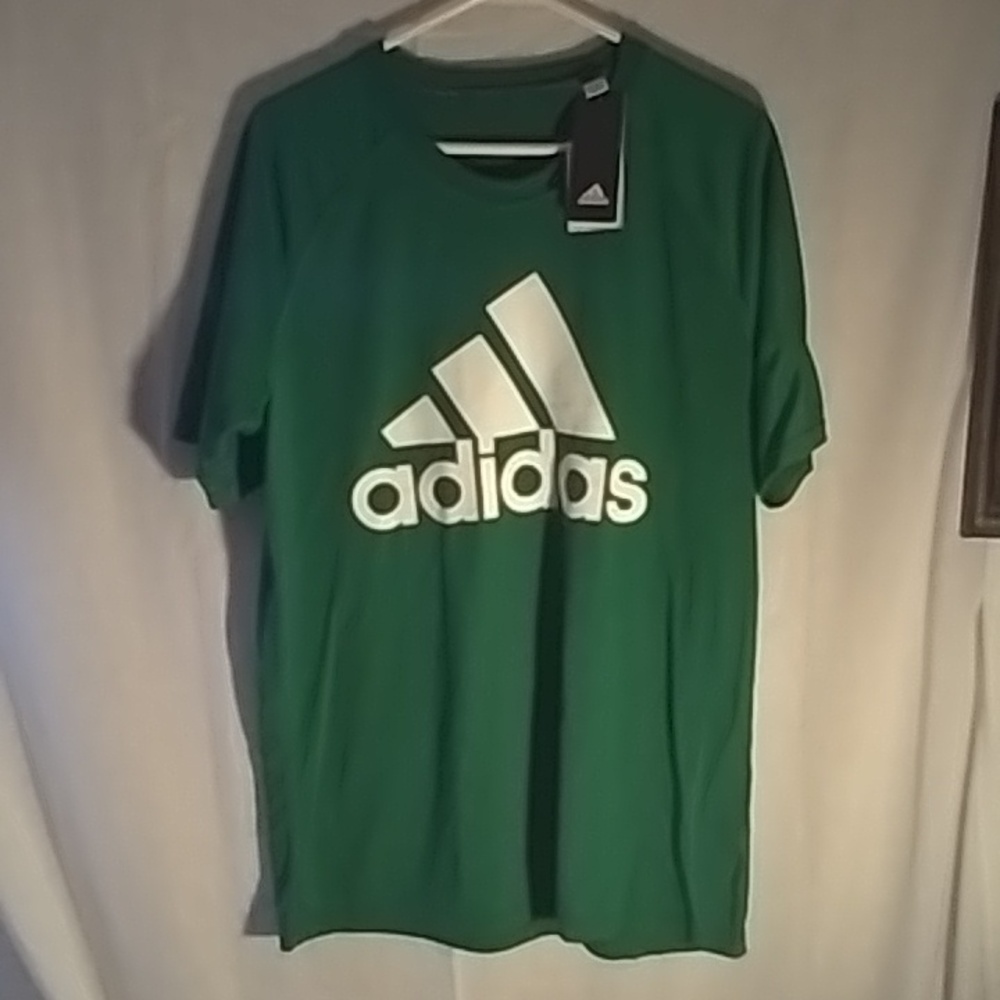 Adidas tee